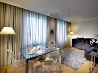 Eurostars-Thalia4.JPG